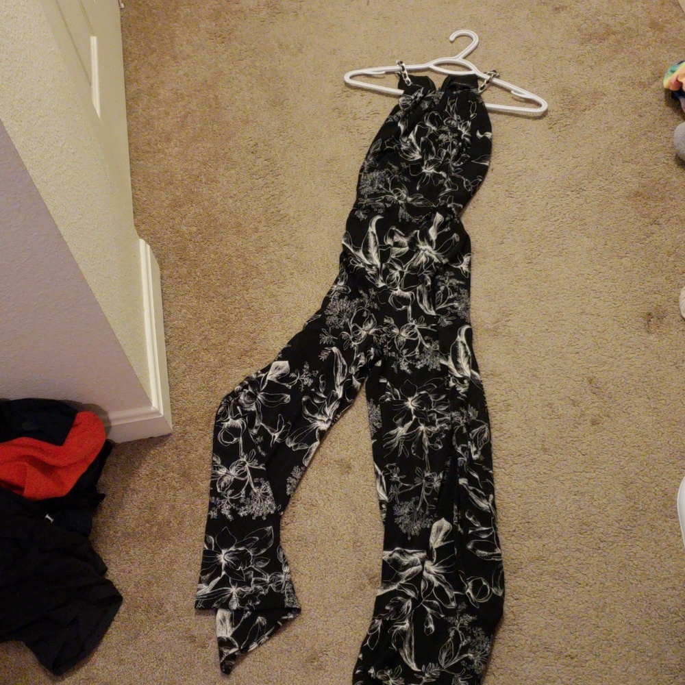 Jumpsuit - Picture 2 of 3